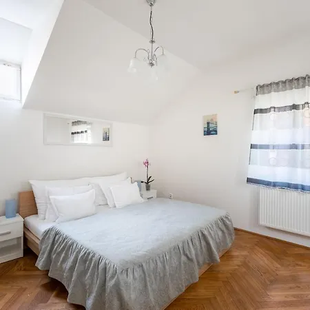 St. George Apartment *